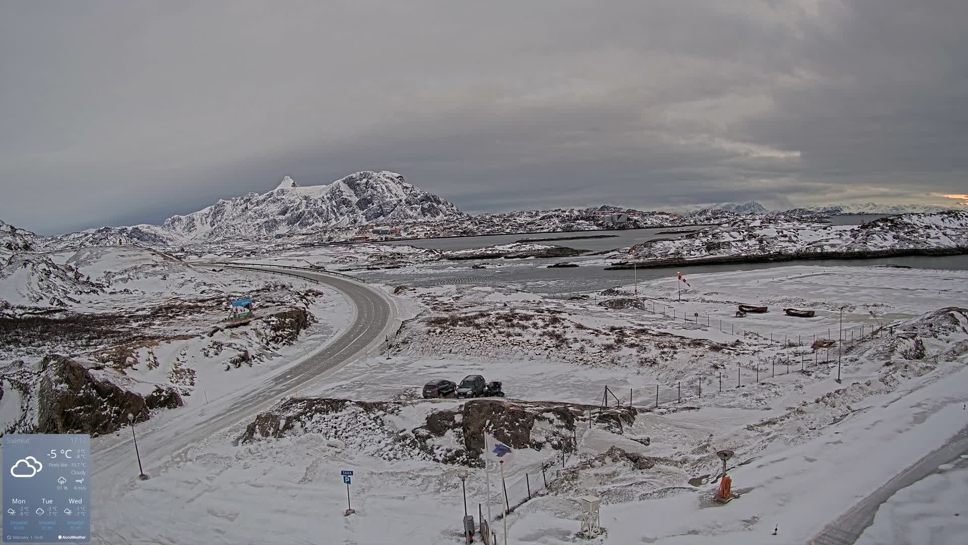 Sisimiut City & Sisimiut Airport Southeast Towards View Live Cam JHS / BGSS - Sisimiut, Qeqqata, Greenland, Denmark