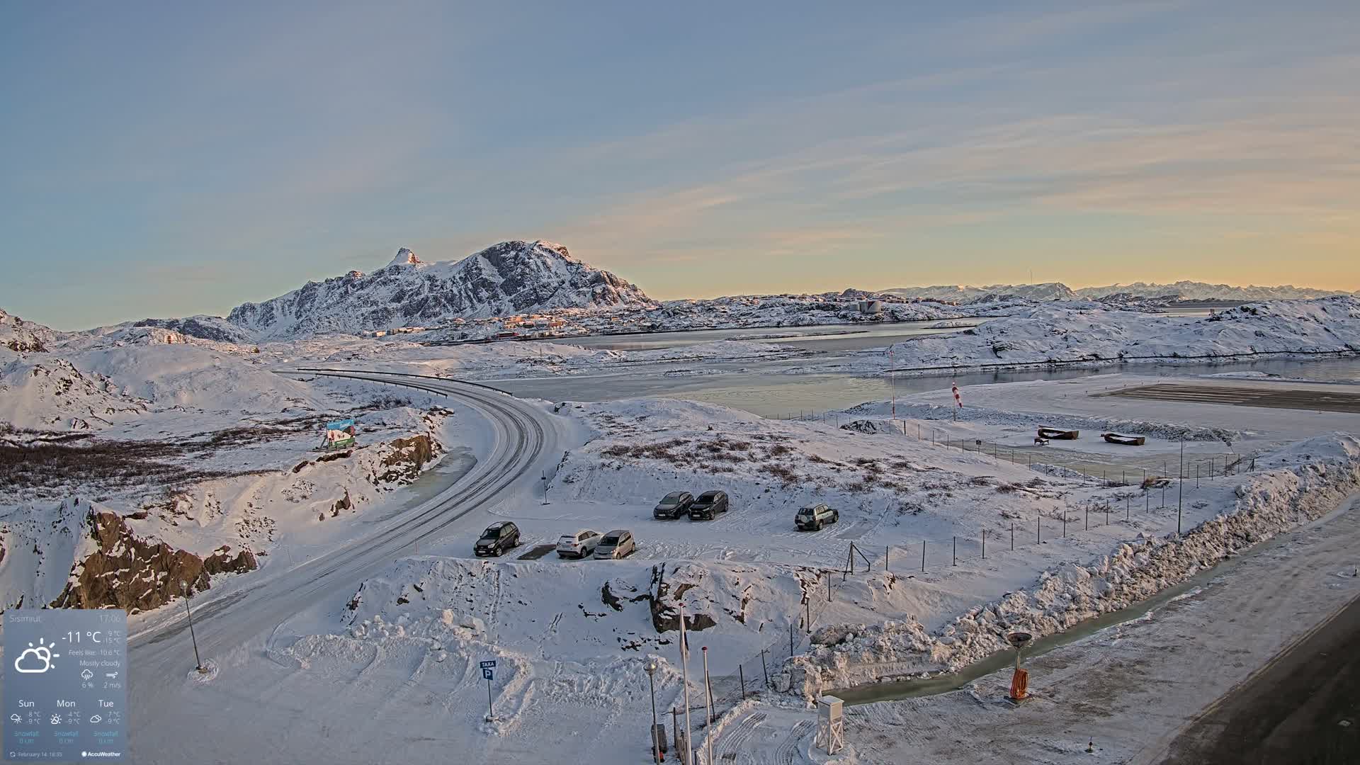 Sisimiut City & Sisimiut Airport Southeast Towards View Live Cam JHS / BGSS - Sisimiut, Qeqqata, Greenland, Denmark