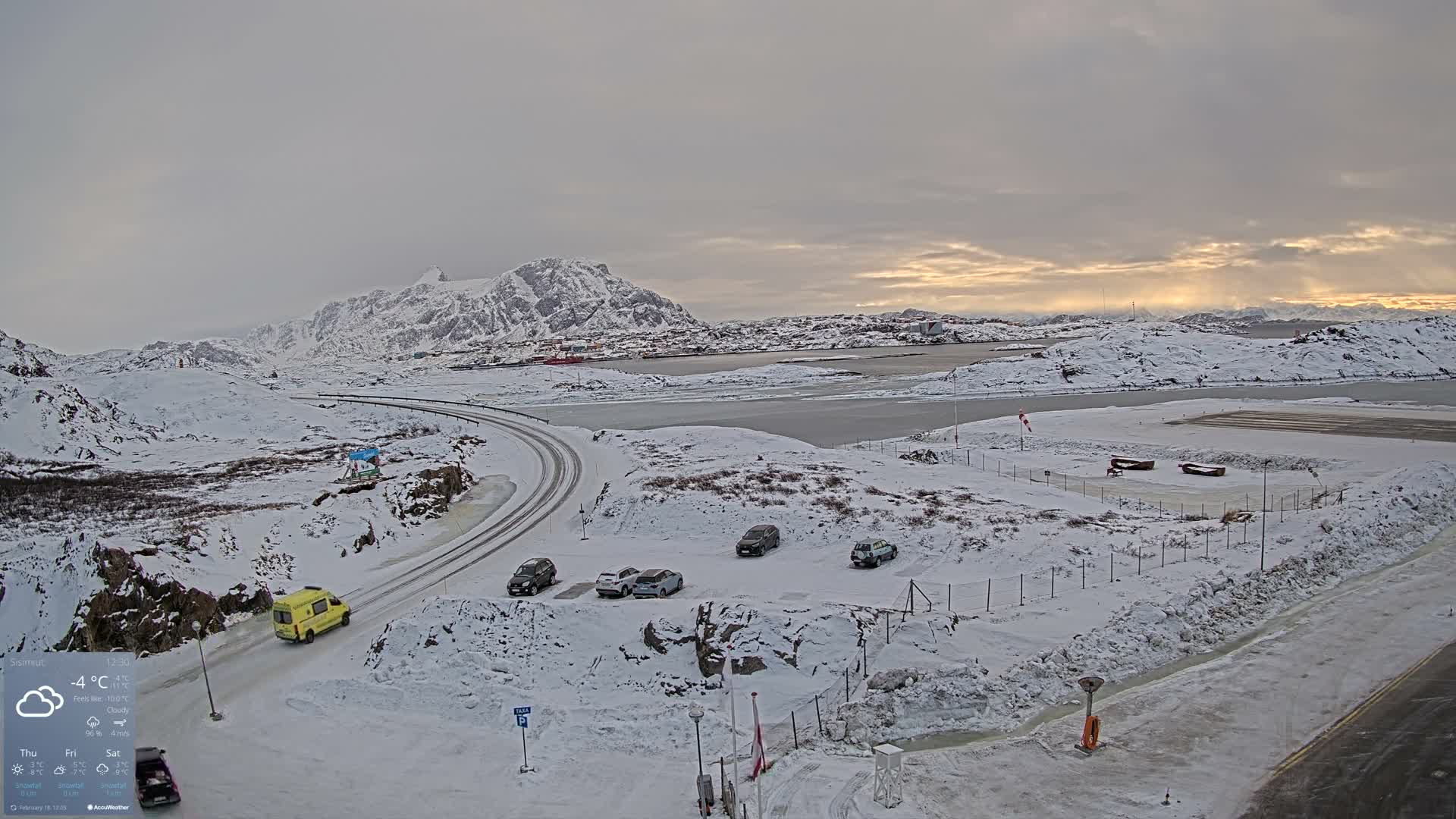 Sisimiut City & Sisimiut Airport Southeast Towards View Live Cam JHS / BGSS - Sisimiut, Qeqqata, Greenland, Denmark