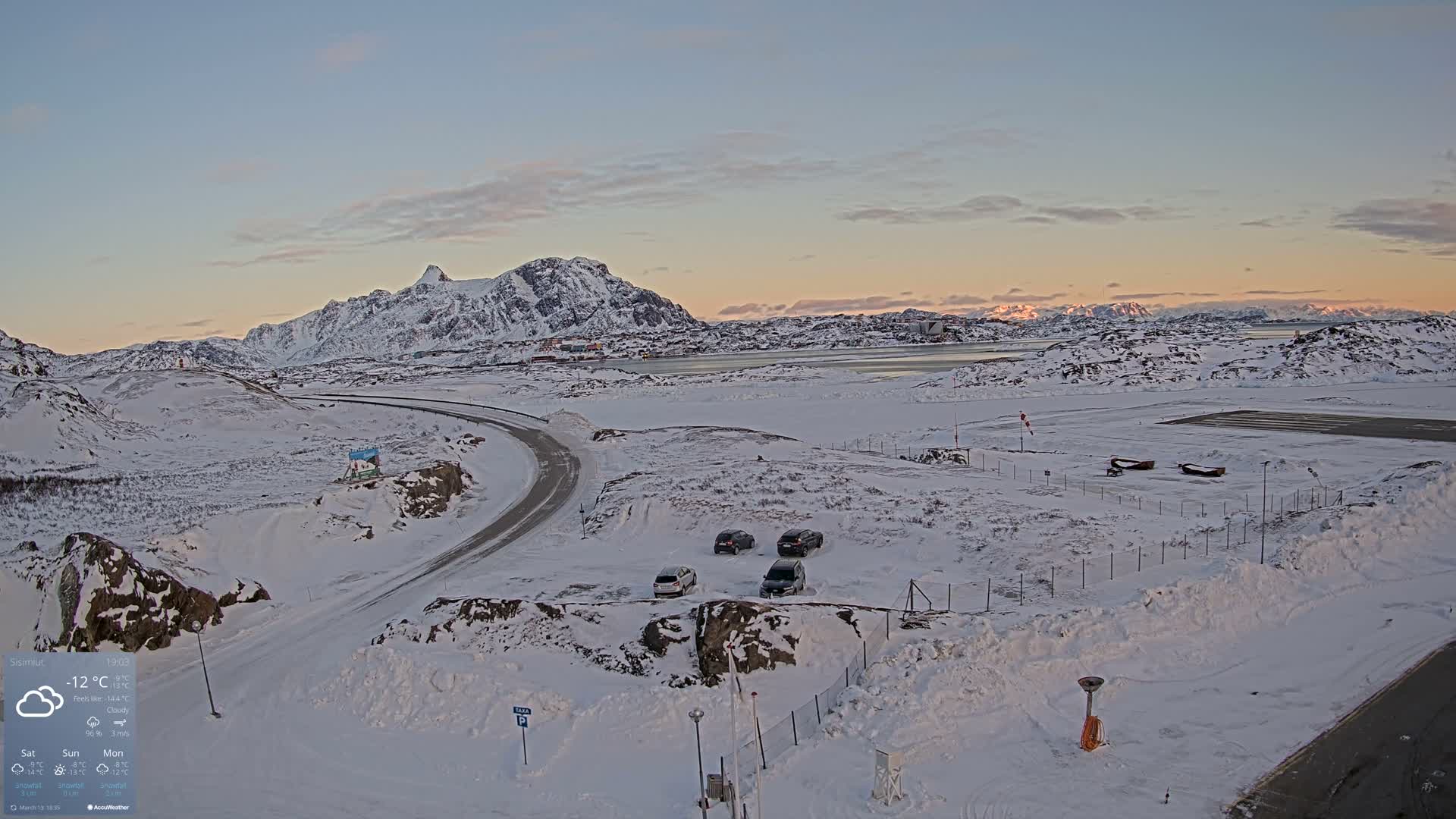 Sisimiut City & Sisimiut Airport Southeast Towards View Live Cam JHS / BGSS - Sisimiut, Qeqqata, Greenland, Denmark