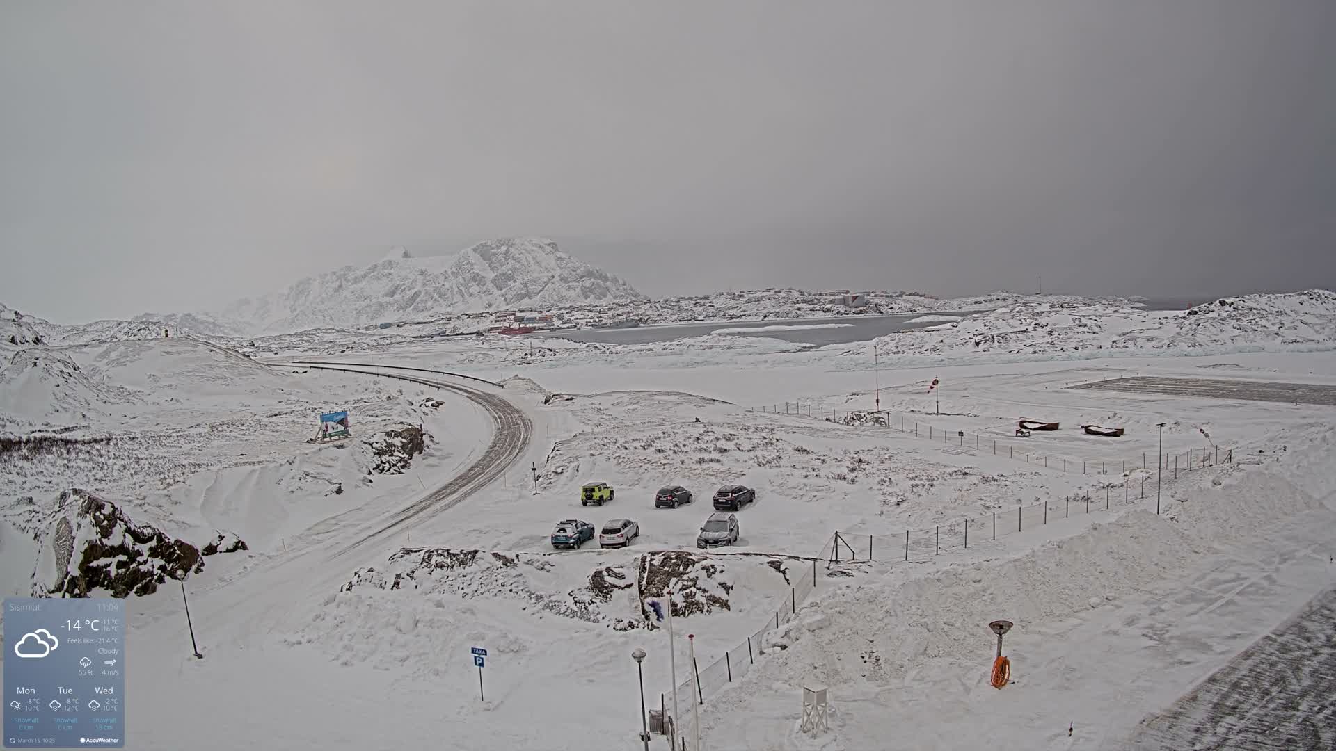 Sisimiut City & Sisimiut Airport Southeast Towards View Live Cam JHS / BGSS - Sisimiut, Qeqqata, Greenland, Denmark