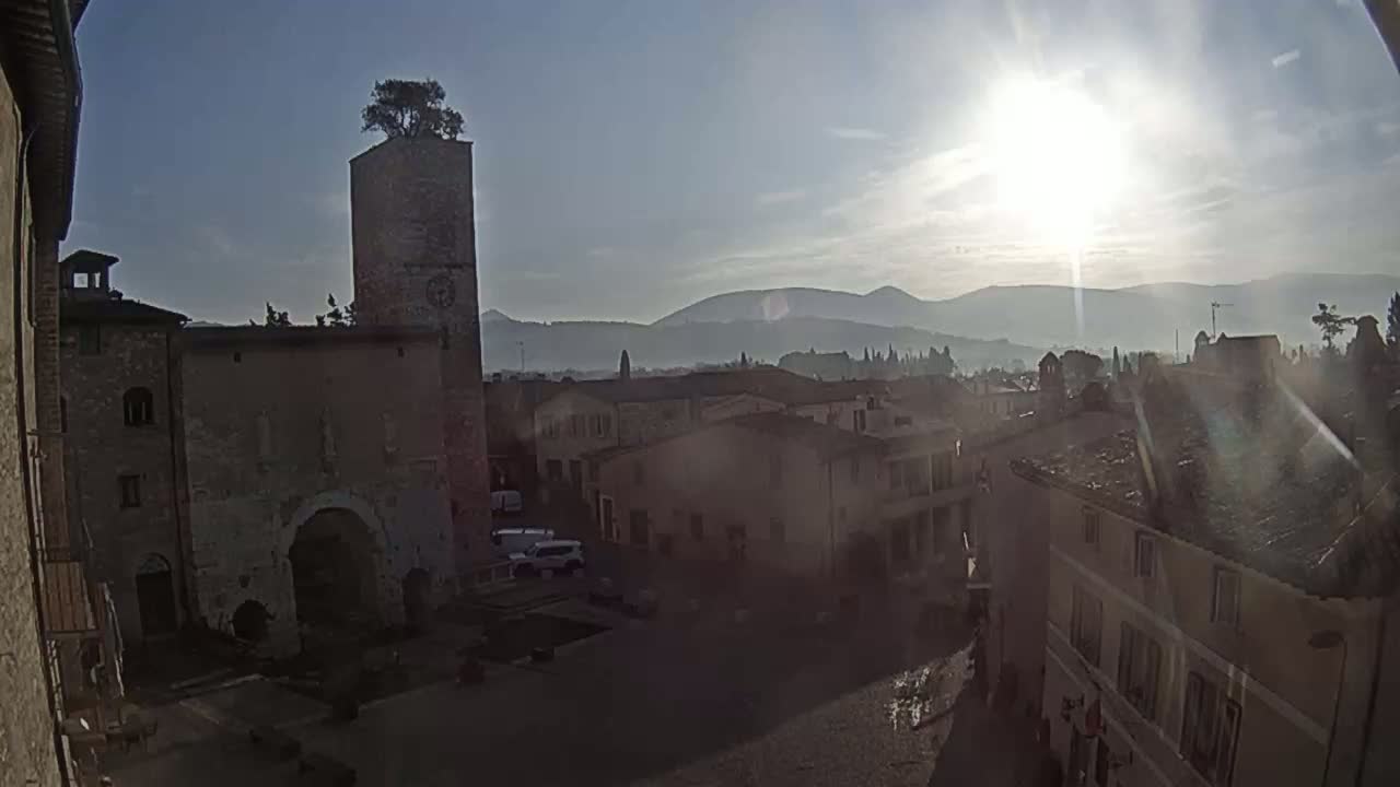 Spello Old City Live Cam - Perugia, Umbria, Italy