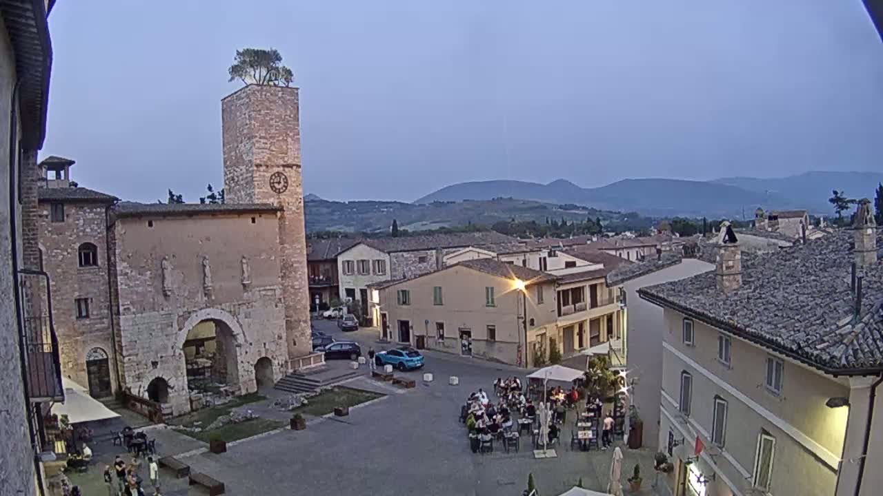 Spello Old City Live Cam - Perugia, Umbria, Italy