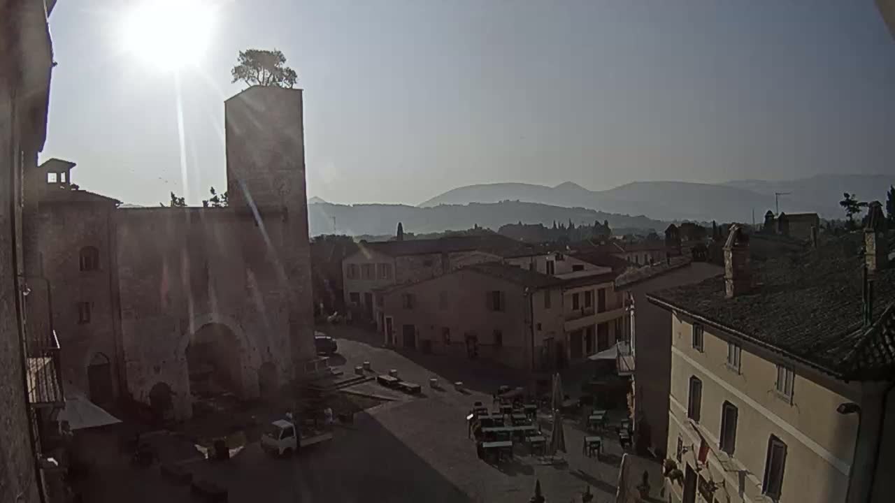 Spello Old City Live Cam - Perugia, Umbria, Italy