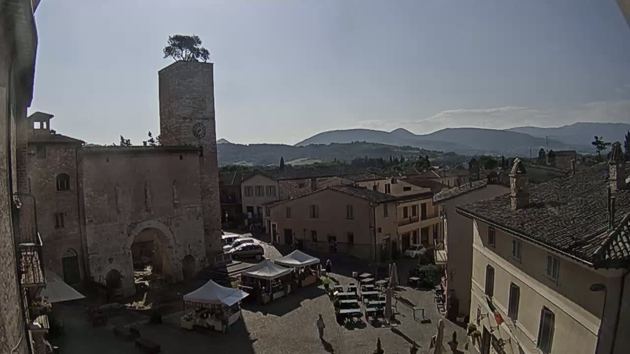 Spello Old City Live Cam - Perugia, Umbria, Italy