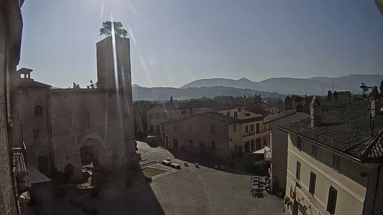 Spello Old City Live Cam - Perugia, Umbria, Italy