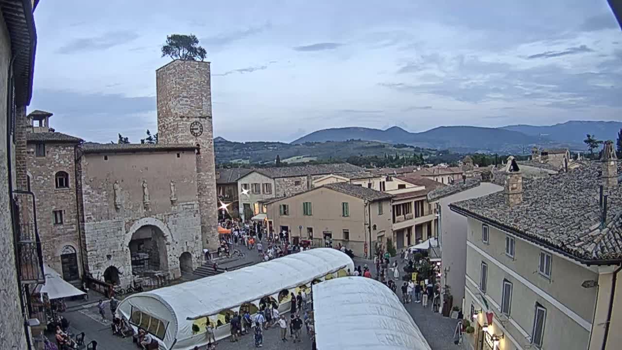 Spello Old City Live Cam - Perugia, Umbria, Italy