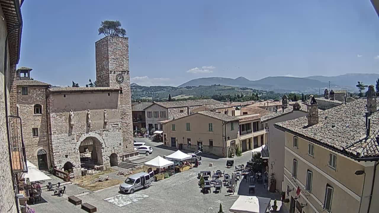 Spello Old City Live Cam - Perugia, Umbria, Italy
