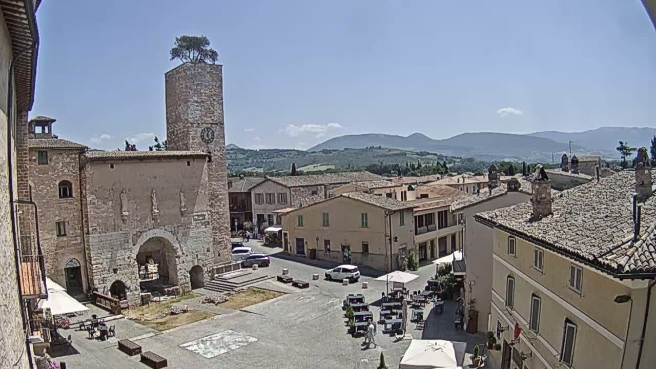 Spello Old City Live Cam - Perugia, Umbria, Italy
