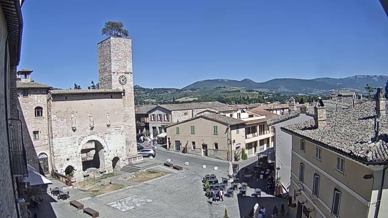 Spello Old City Live Cam - Perugia, Umbria, Italy