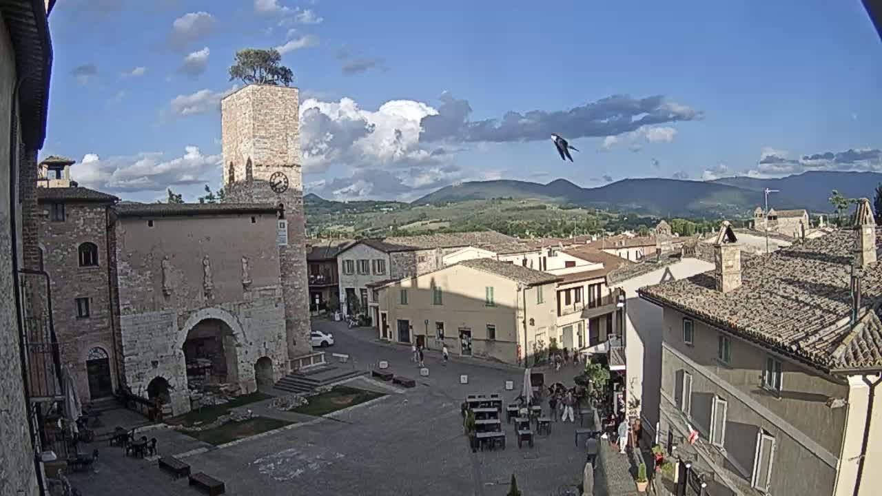 Spello Old City Live Cam - Perugia, Umbria, Italy