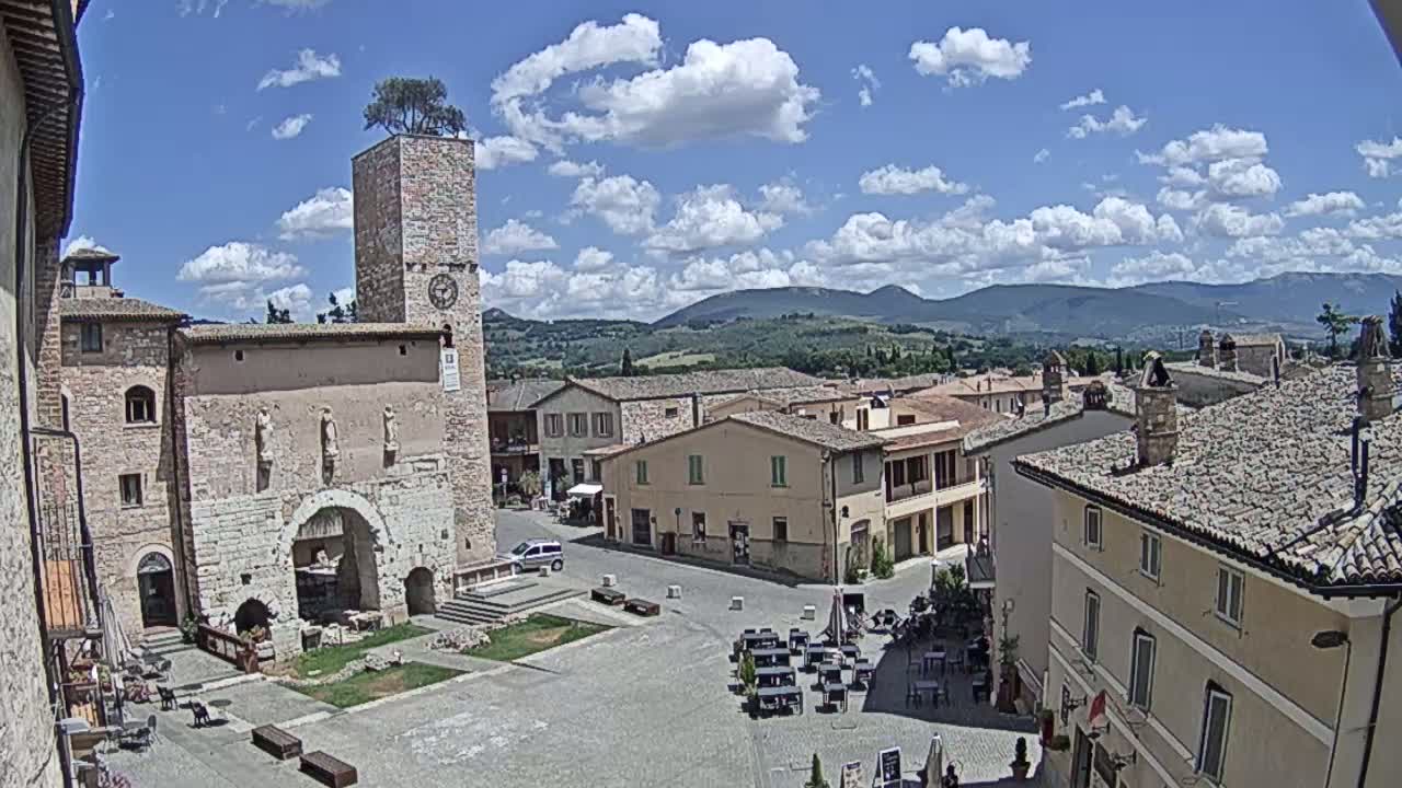 Spello Old City Live Cam - Perugia, Umbria, Italy