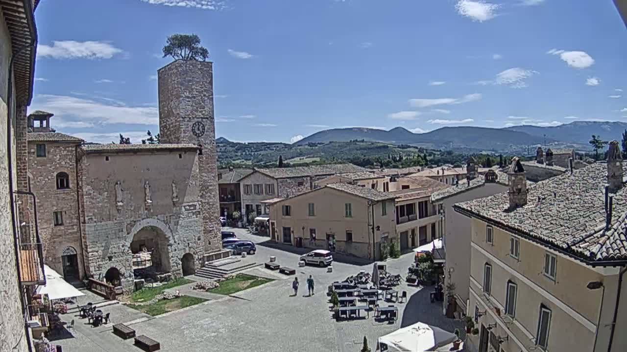 Spello Old City Live Cam - Perugia, Umbria, Italy