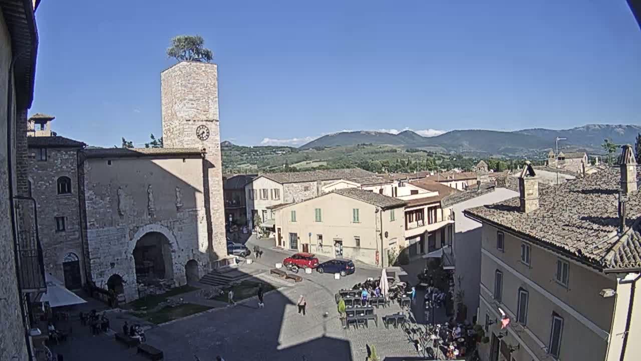 Spello Old City Live Cam - Perugia, Umbria, Italy