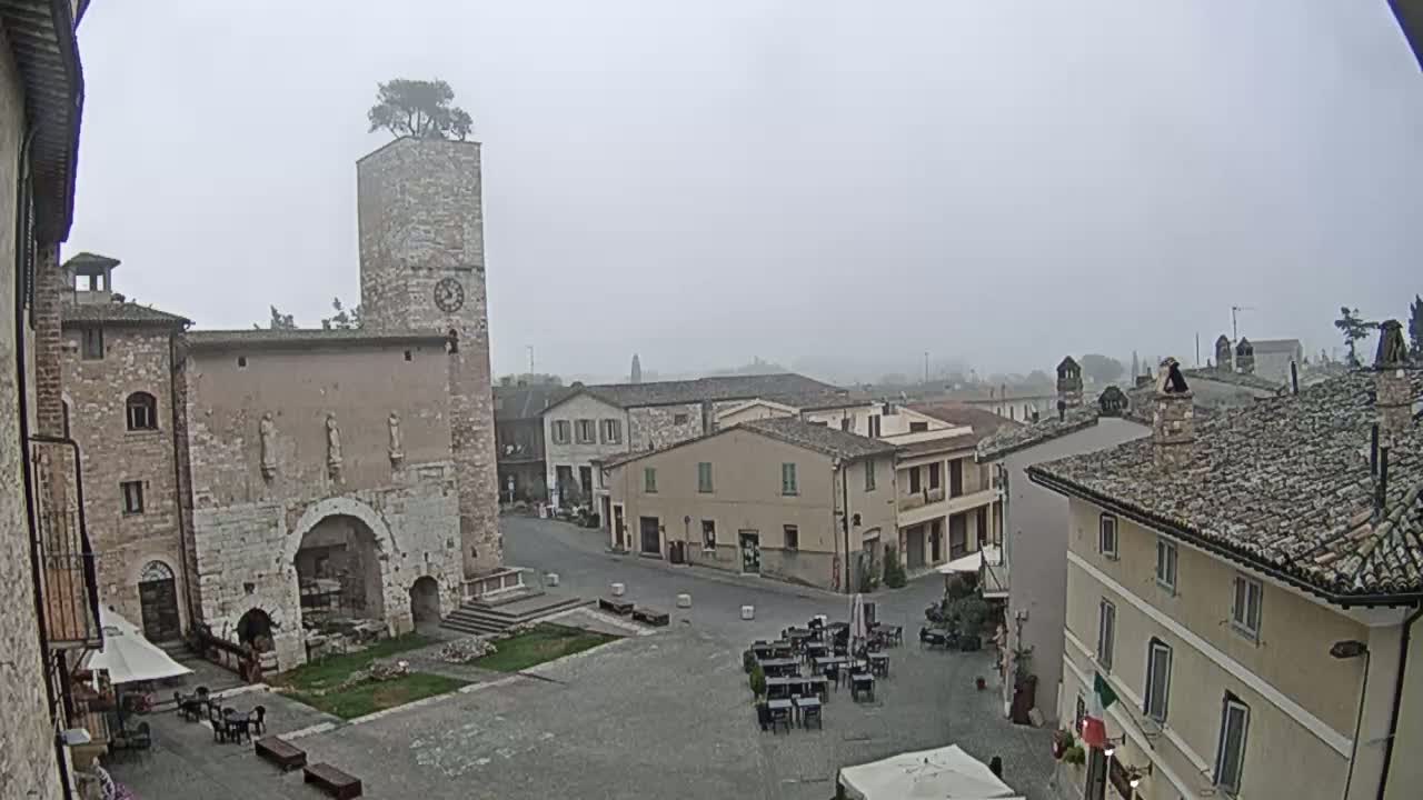 Spello Old City Live Cam - Perugia, Umbria, Italy