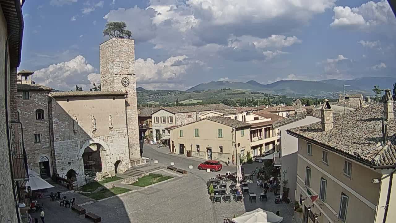 Spello Old City Live Cam - Perugia, Umbria, Italy