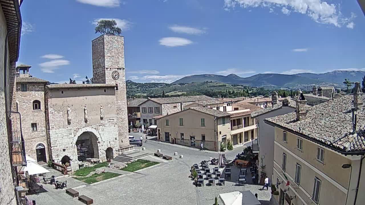 Spello Old City Live Cam - Perugia, Umbria, Italy