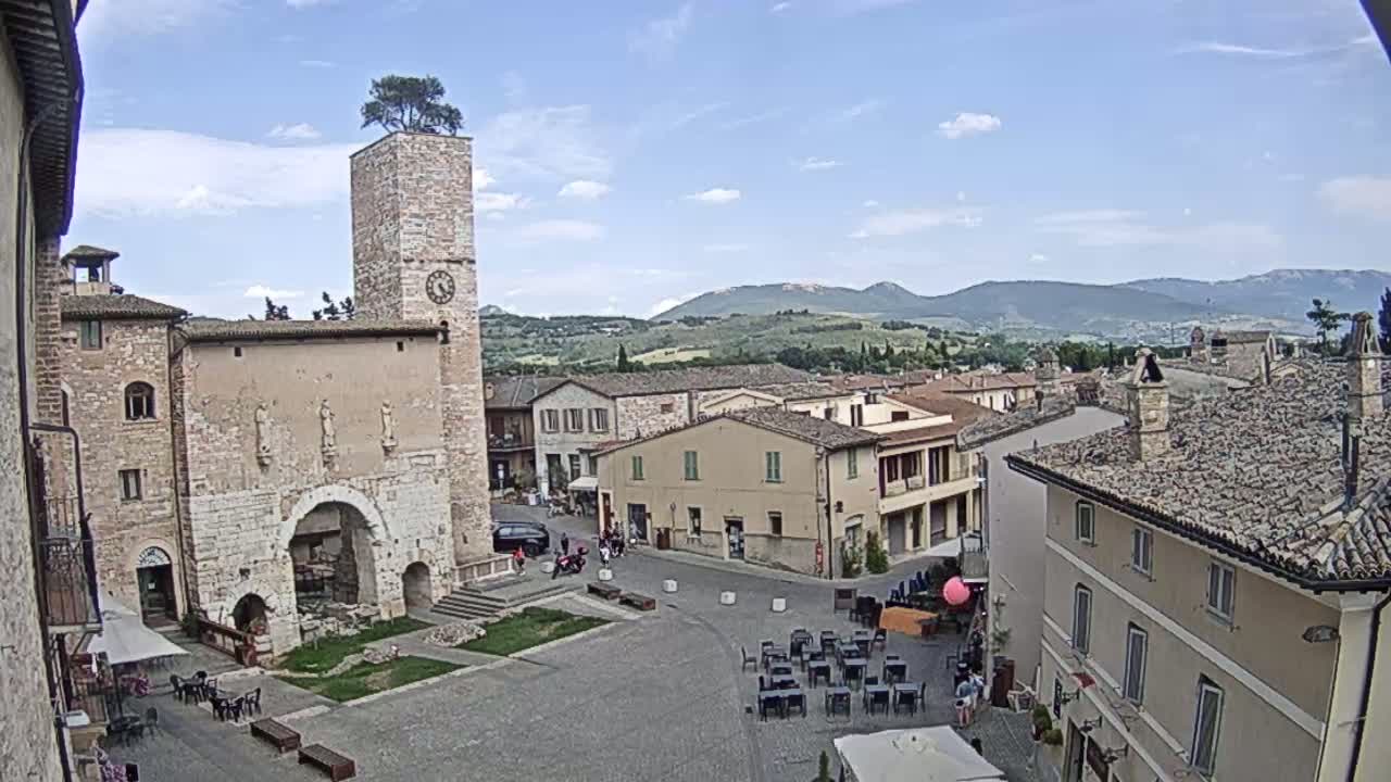 Spello Old City Live Cam - Perugia, Umbria, Italy
