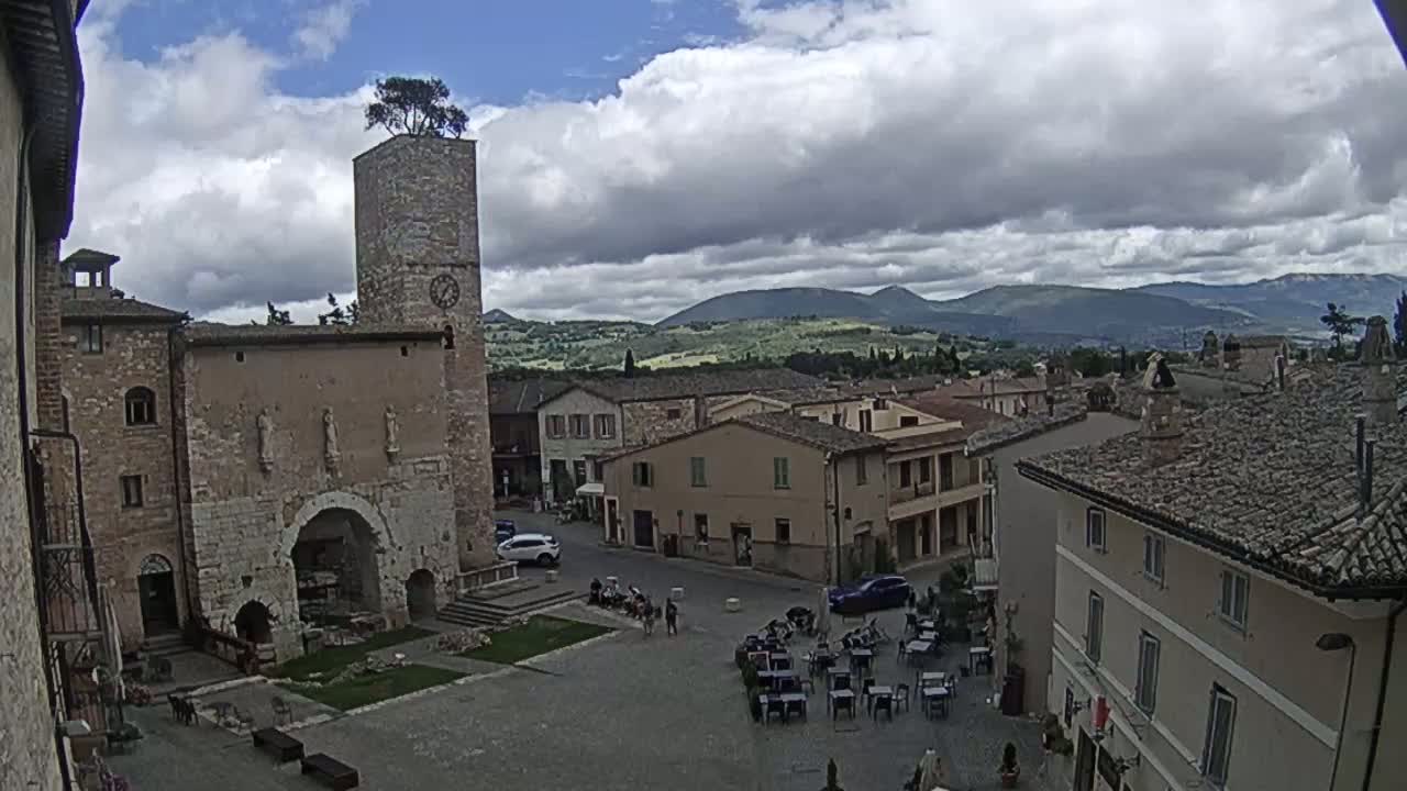 Spello Old City Live Cam - Perugia, Umbria, Italy