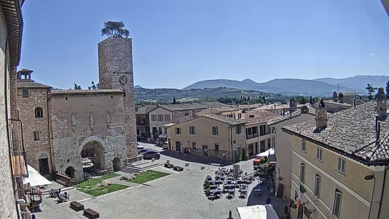 Spello Old City Live Cam - Perugia, Umbria, Italy