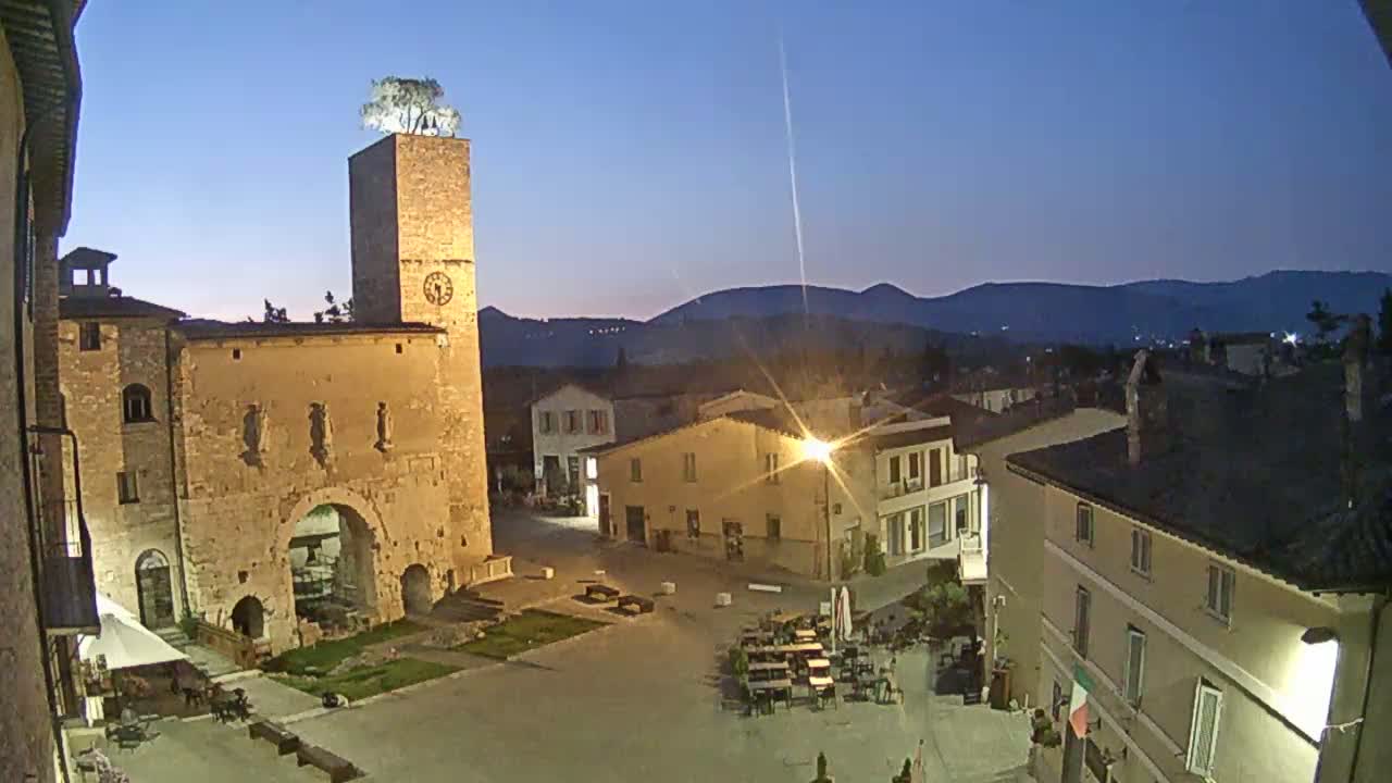 Spello Old City Live Cam - Perugia, Umbria, Italy