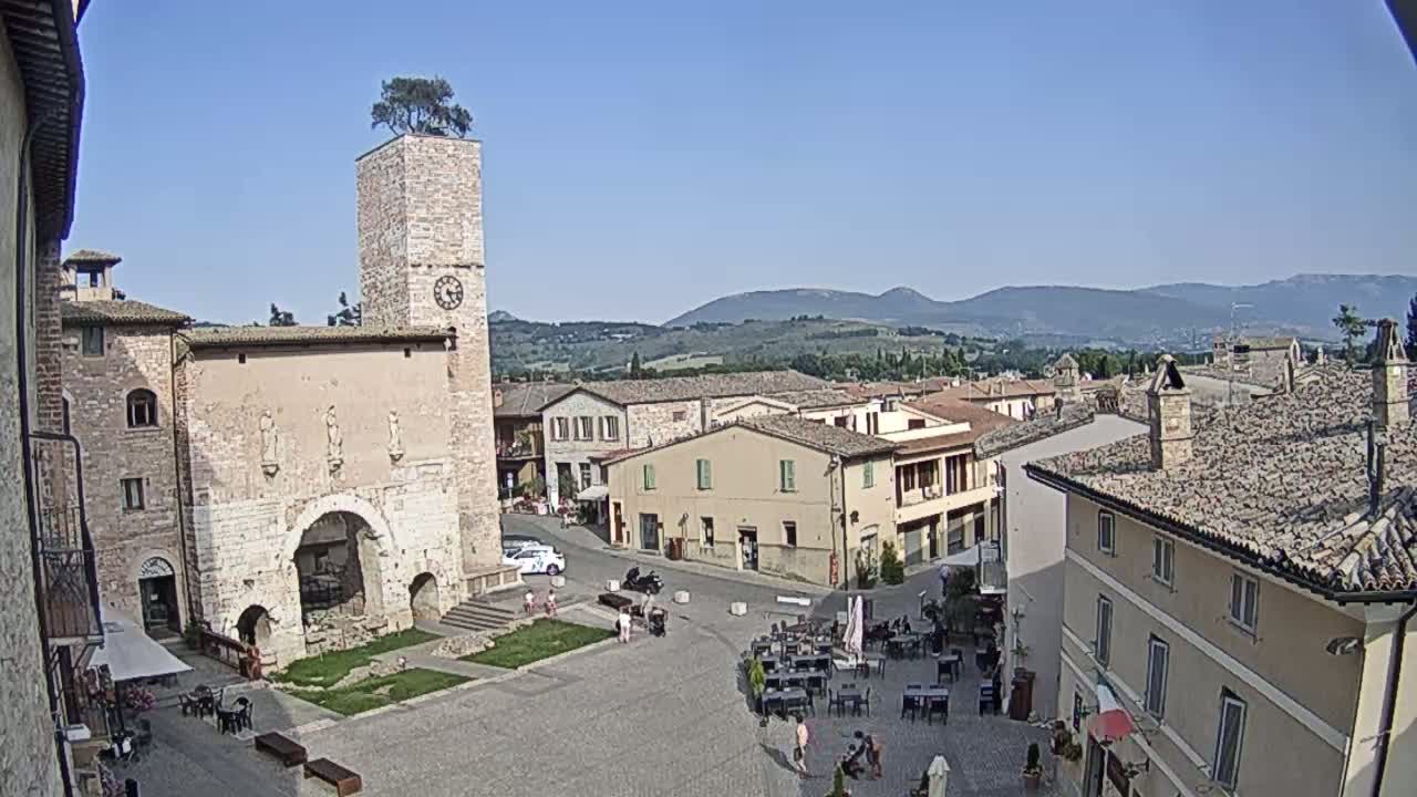 Spello Old City Live Cam - Perugia, Umbria, Italy