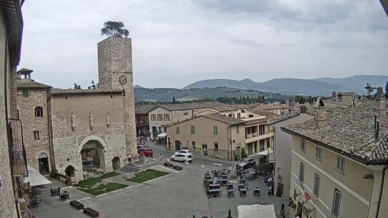 Spello Old City Live Cam - Perugia, Umbria, Italy