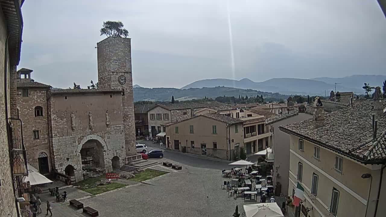 Spello Old City Live Cam - Perugia, Umbria, Italy