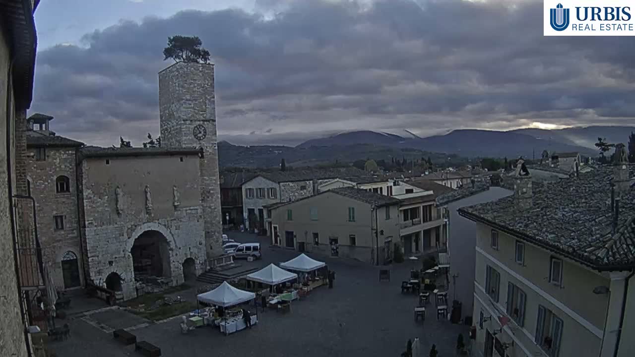 Spello Old City Live Cam - Perugia, Umbria, Italy