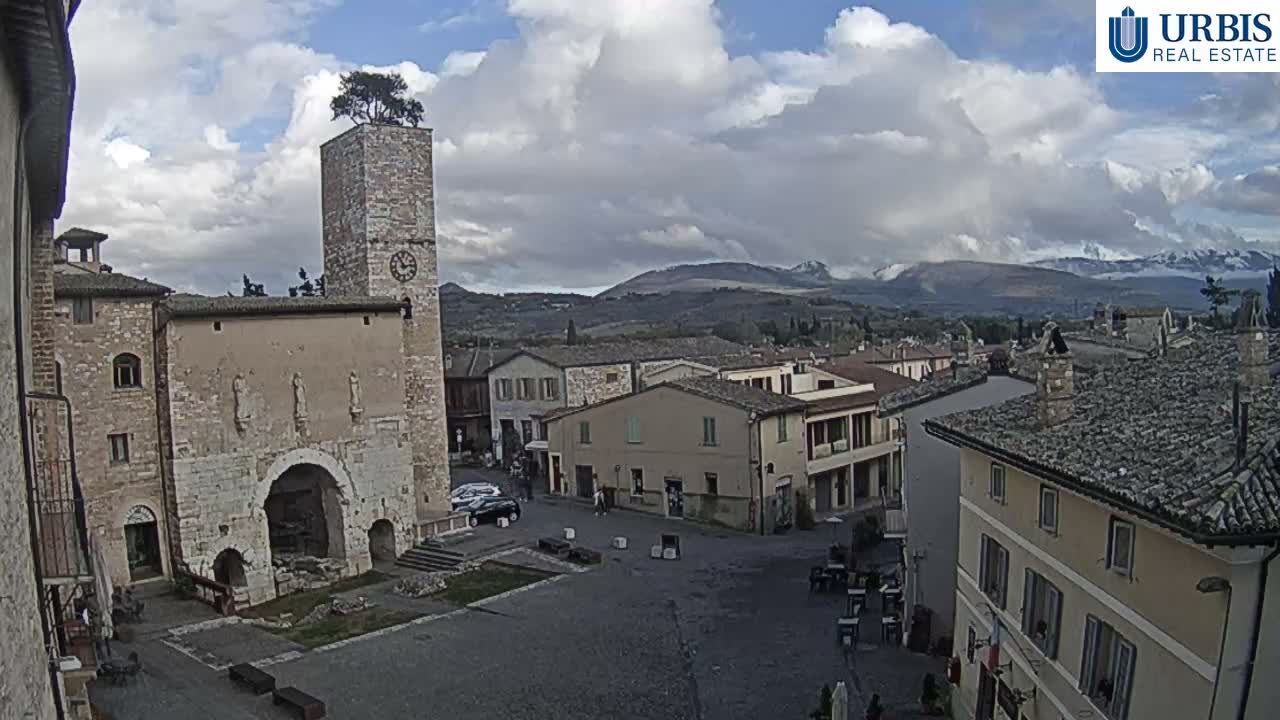 Spello Old City Live Cam - Perugia, Umbria, Italy