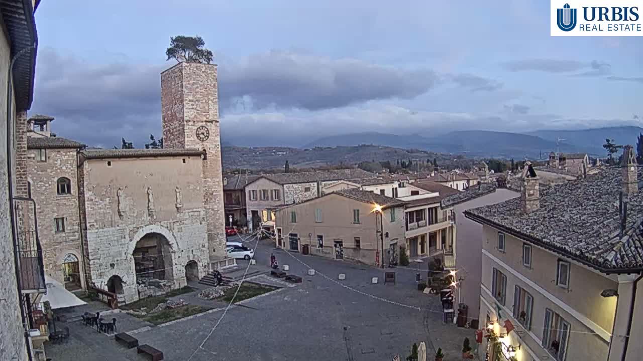 Spello Old City Live Cam - Perugia, Umbria, Italy