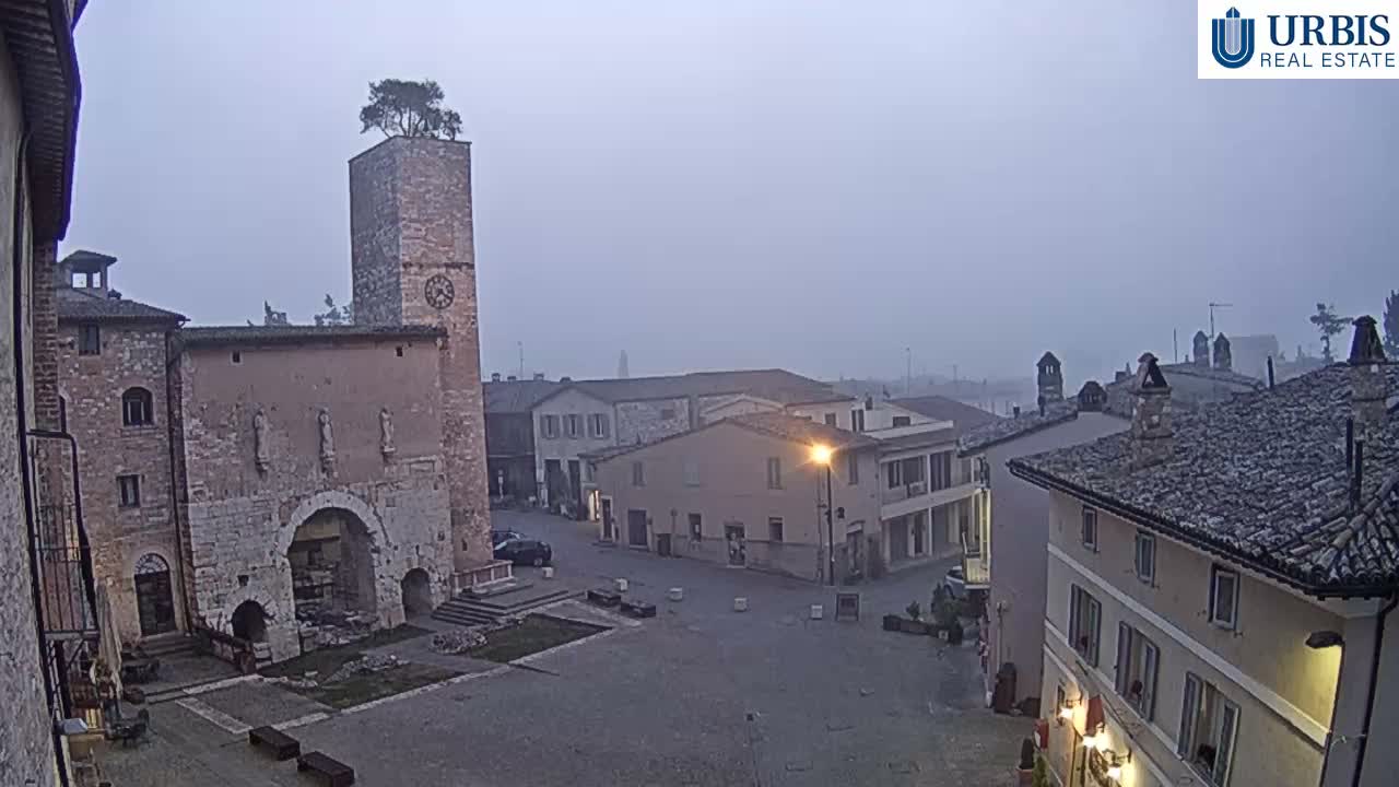 Spello Old City Live Cam - Perugia, Umbria, Italy