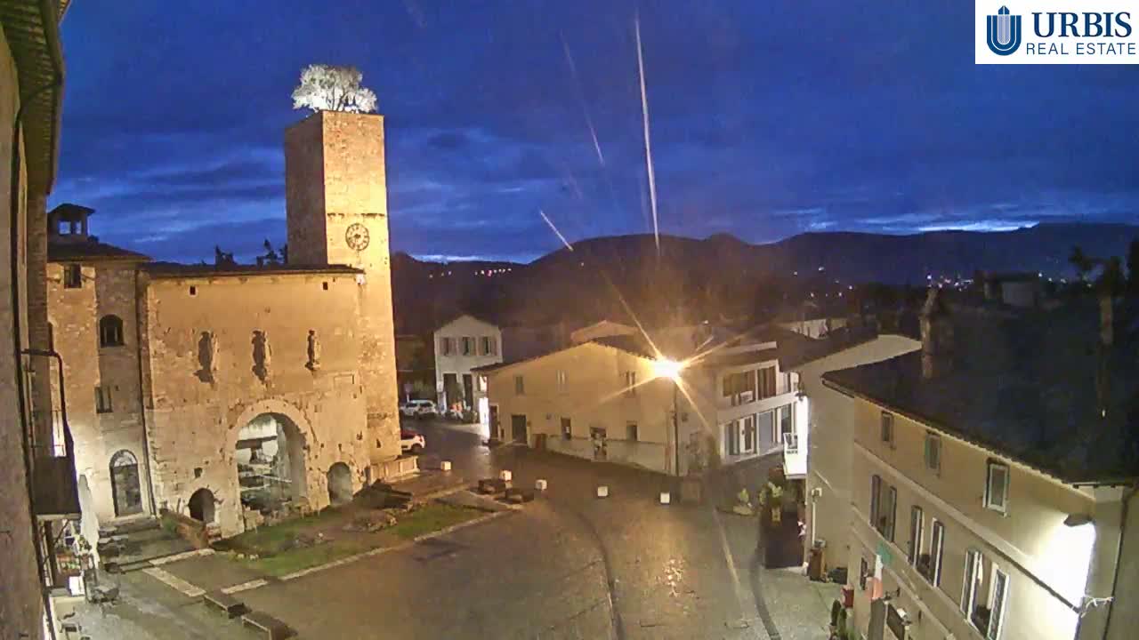 Spello Old City Live Cam - Perugia, Umbria, Italy