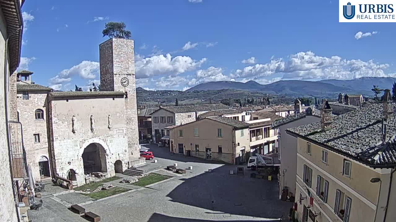 Spello Old City Live Cam - Perugia, Umbria, Italy