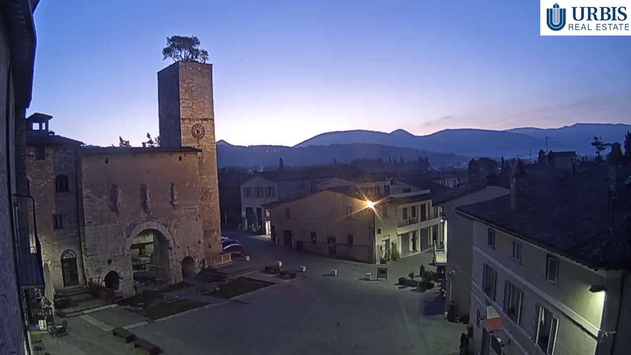 Spello Old City Live Cam - Perugia, Umbria, Italy