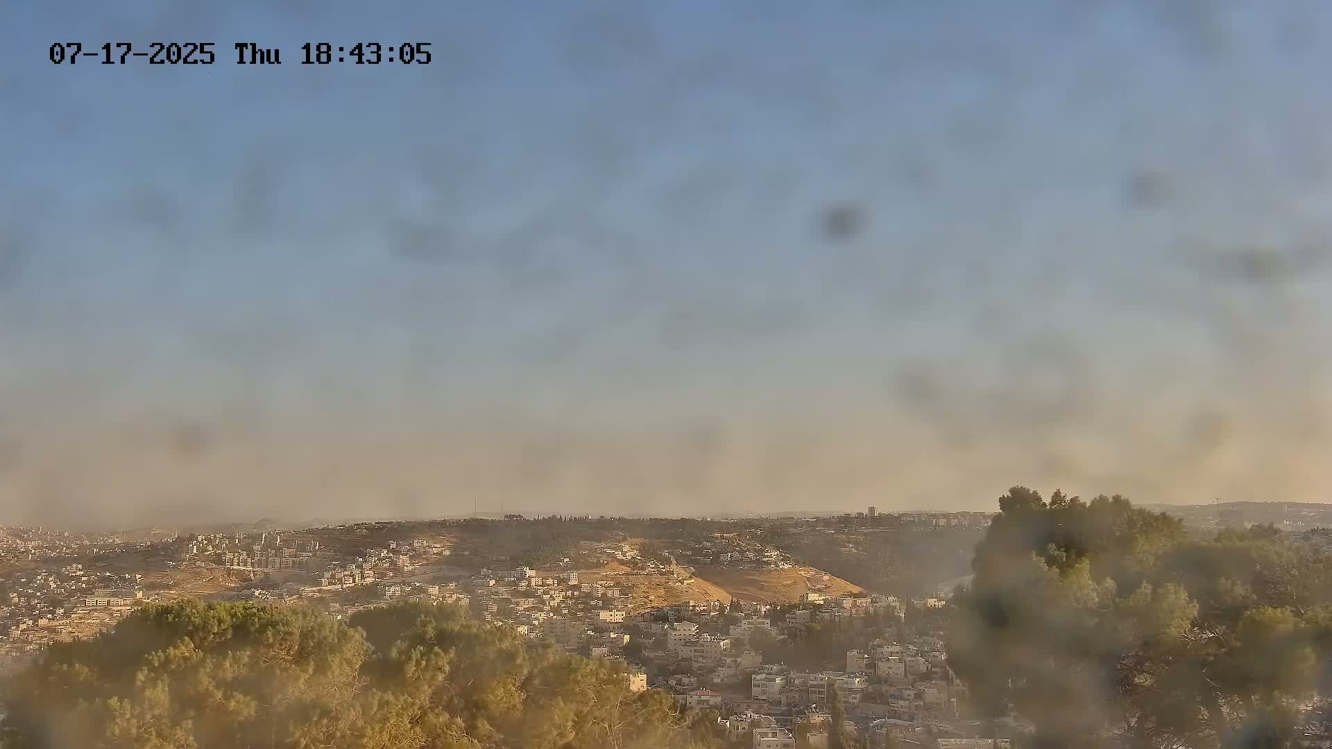 East Quds (Abu Dis/Jabel Mukaber/AlSawahira-AlGharbiyya/Sawahera al-Sharqiya/Jub al-Rum Towns View Towards Midbar Yehuda (Judean Desert) Live Cam - Jabal Batin Elhawa, East Quds, Palestine 