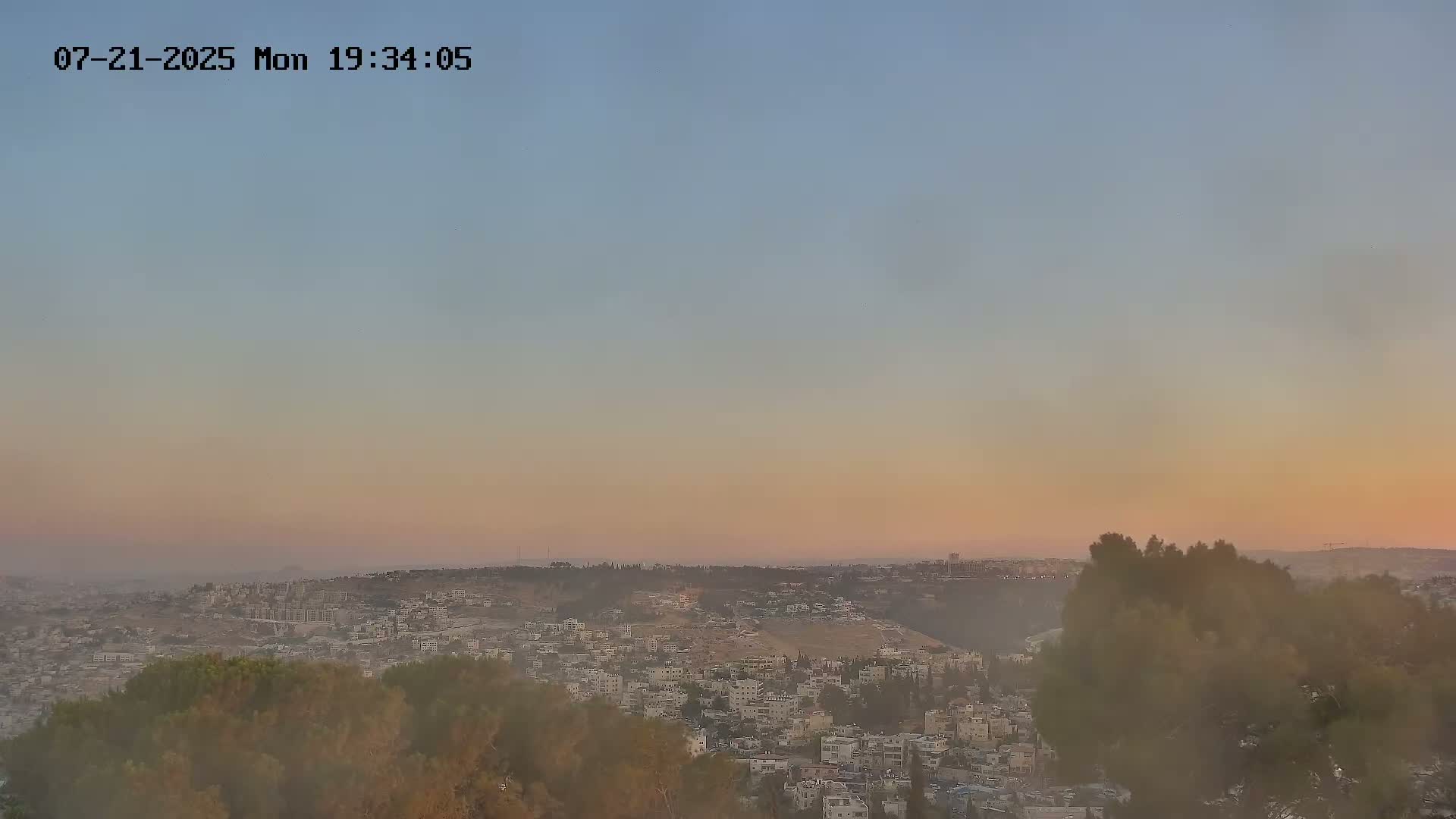 East Quds (Abu Dis/Jabel Mukaber/AlSawahira-AlGharbiyya/Sawahera al-Sharqiya/Jub al-Rum Towns View Towards Midbar Yehuda (Judean Desert) Live Cam - Jabal Batin Elhawa, East Quds, Palestine 