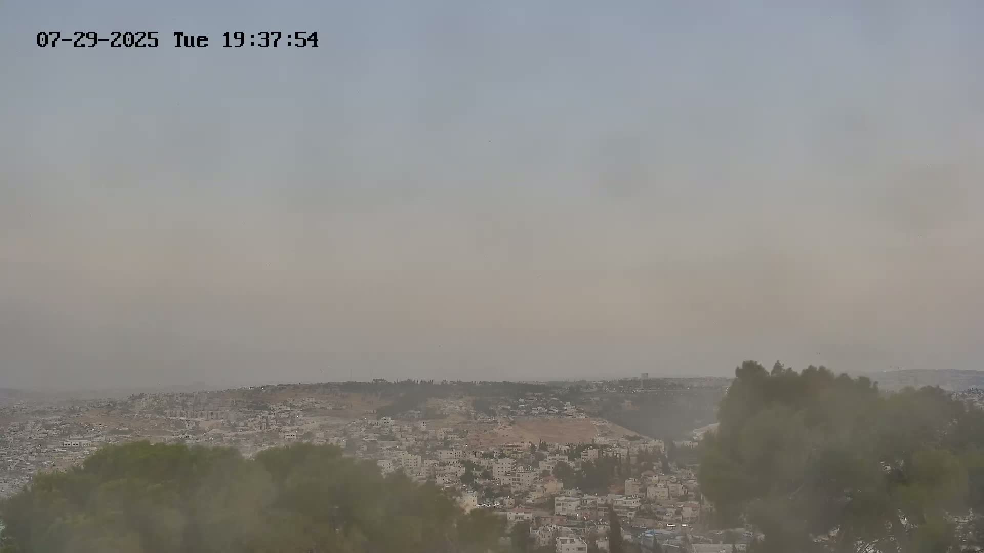 East Quds (Abu Dis/Jabel Mukaber/AlSawahira-AlGharbiyya/Sawahera al-Sharqiya/Jub al-Rum Towns View Towards Midbar Yehuda (Judean Desert) Live Cam - Jabal Batin Elhawa, East Quds, Palestine 