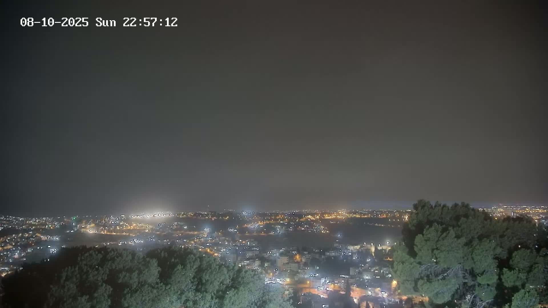 East Quds (Abu Dis/Jabel Mukaber/AlSawahira-AlGharbiyya/Sawahera al-Sharqiya/Jub al-Rum Towns View Towards Midbar Yehuda (Judean Desert) Live Cam - Jabal Batin Elhawa, East Quds, Palestine 