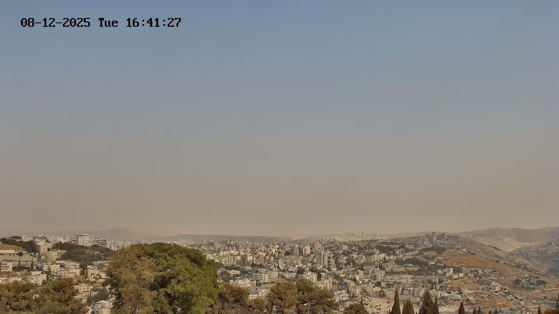 East Quds (Abu Dis/Jabel Mukaber/AlSawahira-AlGharbiyya/Sawahera al-Sharqiya/Jub al-Rum Towns View Towards Midbar Yehuda (Judean Desert) Live Cam - Jabal Batin Elhawa, East Quds, Palestine 