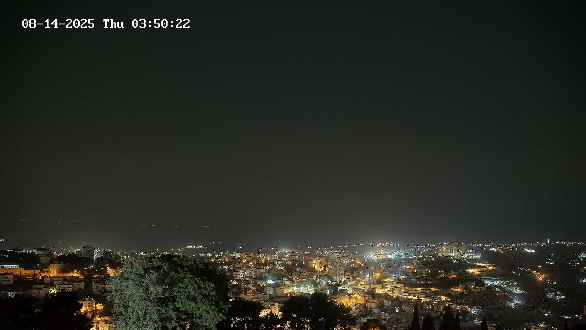 East Quds (Abu Dis/Jabel Mukaber/AlSawahira-AlGharbiyya/Sawahera al-Sharqiya/Jub al-Rum Towns View Towards Midbar Yehuda (Judean Desert) Live Cam - Jabal Batin Elhawa, East Quds, Palestine 