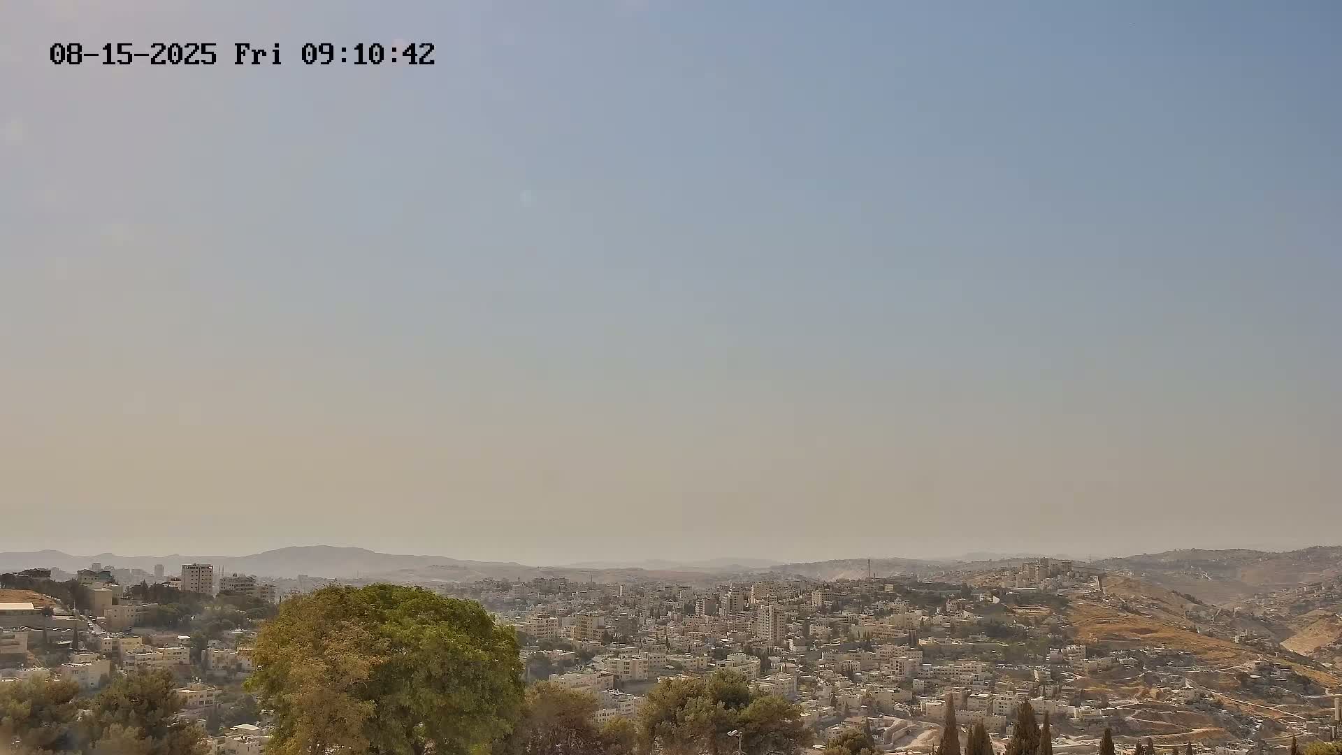 East Quds (Abu Dis/Jabel Mukaber/AlSawahira-AlGharbiyya/Sawahera al-Sharqiya/Jub al-Rum Towns View Towards Midbar Yehuda (Judean Desert) Live Cam - Jabal Batin Elhawa, East Quds, Palestine 