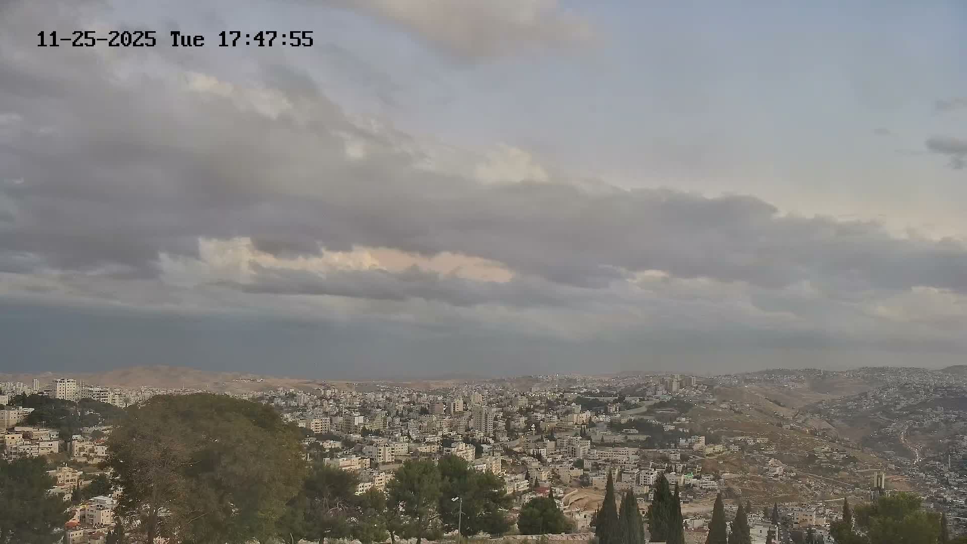 East Quds (Abu Dis/Jabel Mukaber/AlSawahira-AlGharbiyya/Sawahera al-Sharqiya/Jub al-Rum Towns View Towards Midbar Yehuda (Judean Desert) Live Cam - Jabal Batin Elhawa, East Quds, Palestine 