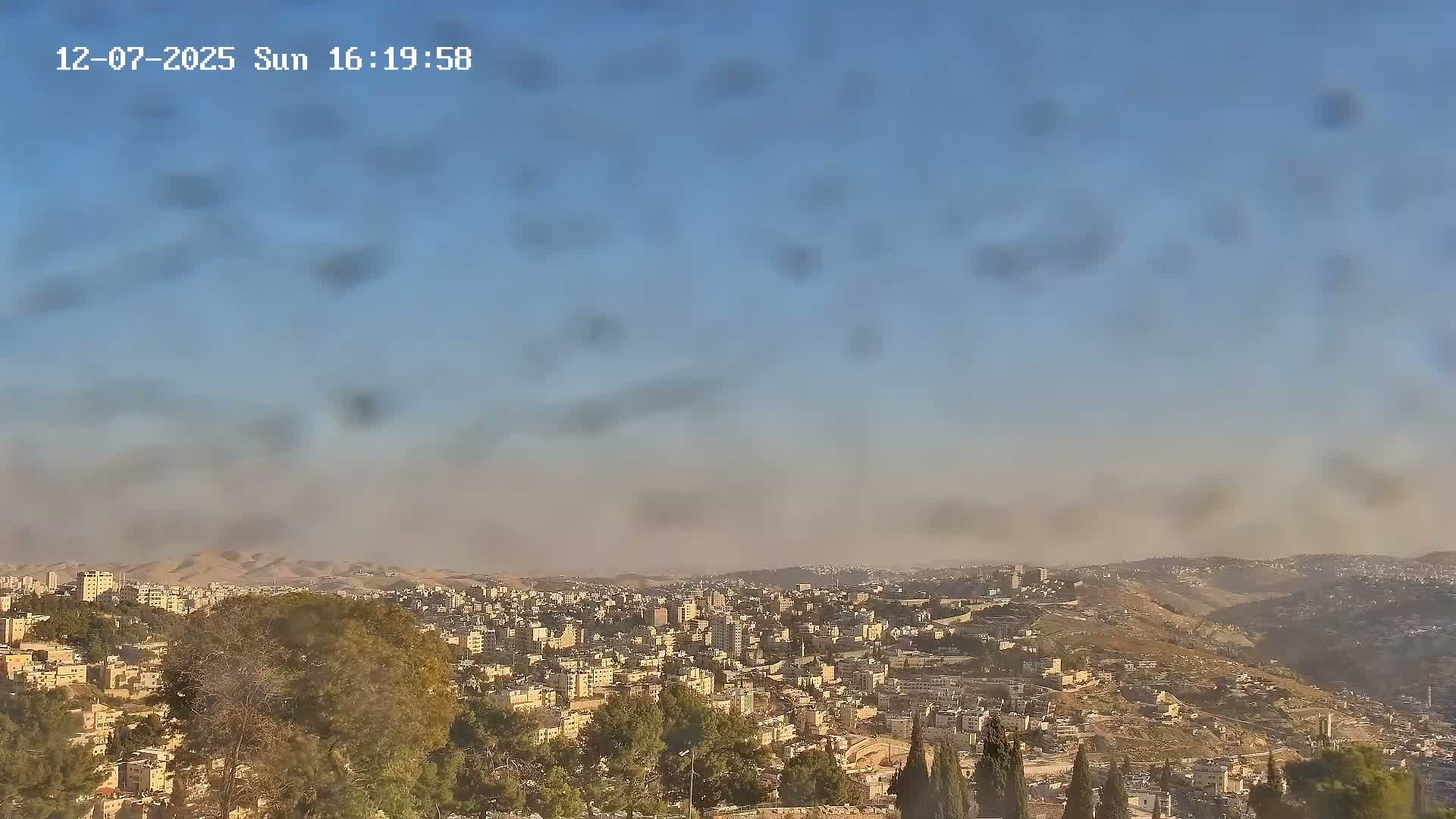 East Quds (Abu Dis/Jabel Mukaber/AlSawahira-AlGharbiyya/Sawahera al-Sharqiya/Jub al-Rum Towns View Towards Midbar Yehuda (Judean Desert) Live Cam - Jabal Batin Elhawa, East Quds, Palestine 