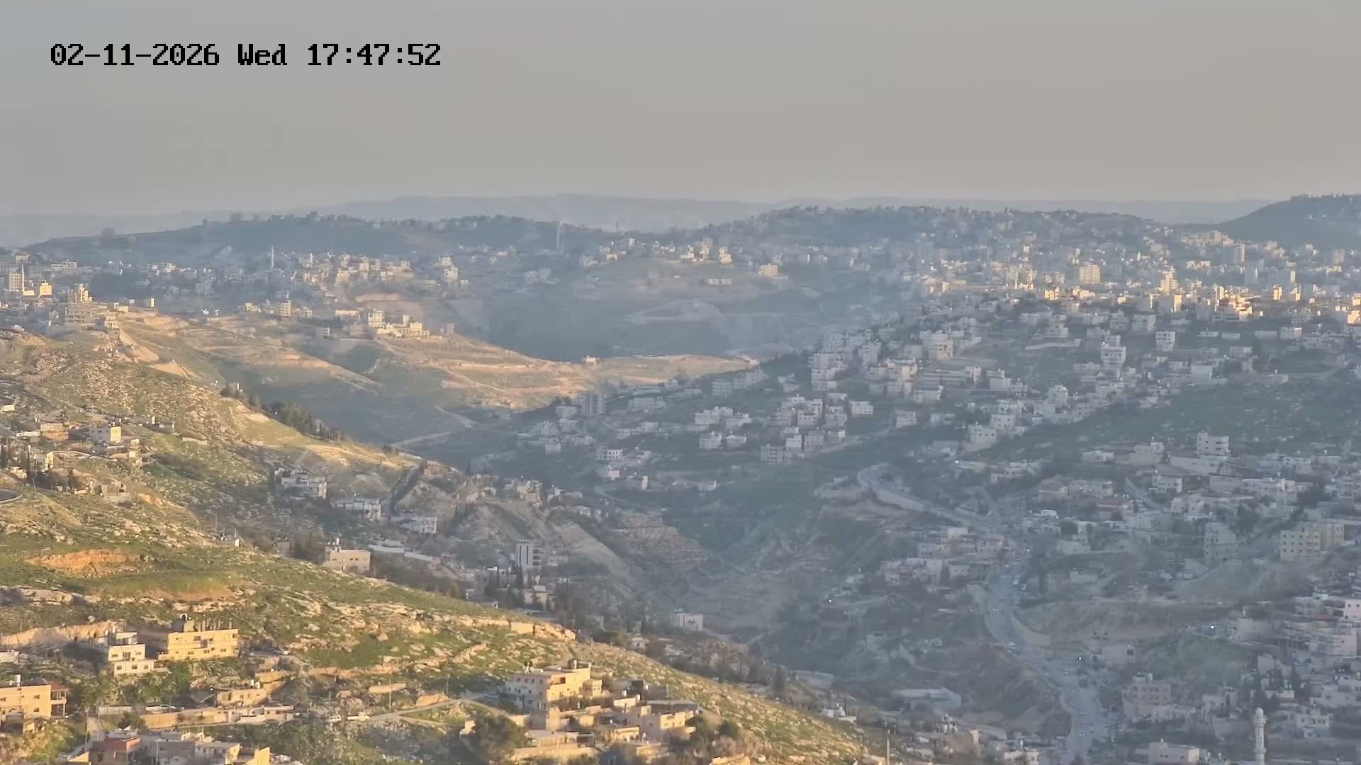 East Quds (Abu Dis/Jabel Mukaber/AlSawahira-AlGharbiyya/Sawahera al-Sharqiya/Jub al-Rum Towns View Towards Midbar Yehuda (Judean Desert) Live Cam - Jabal Batin Elhawa, East Quds, Palestine 