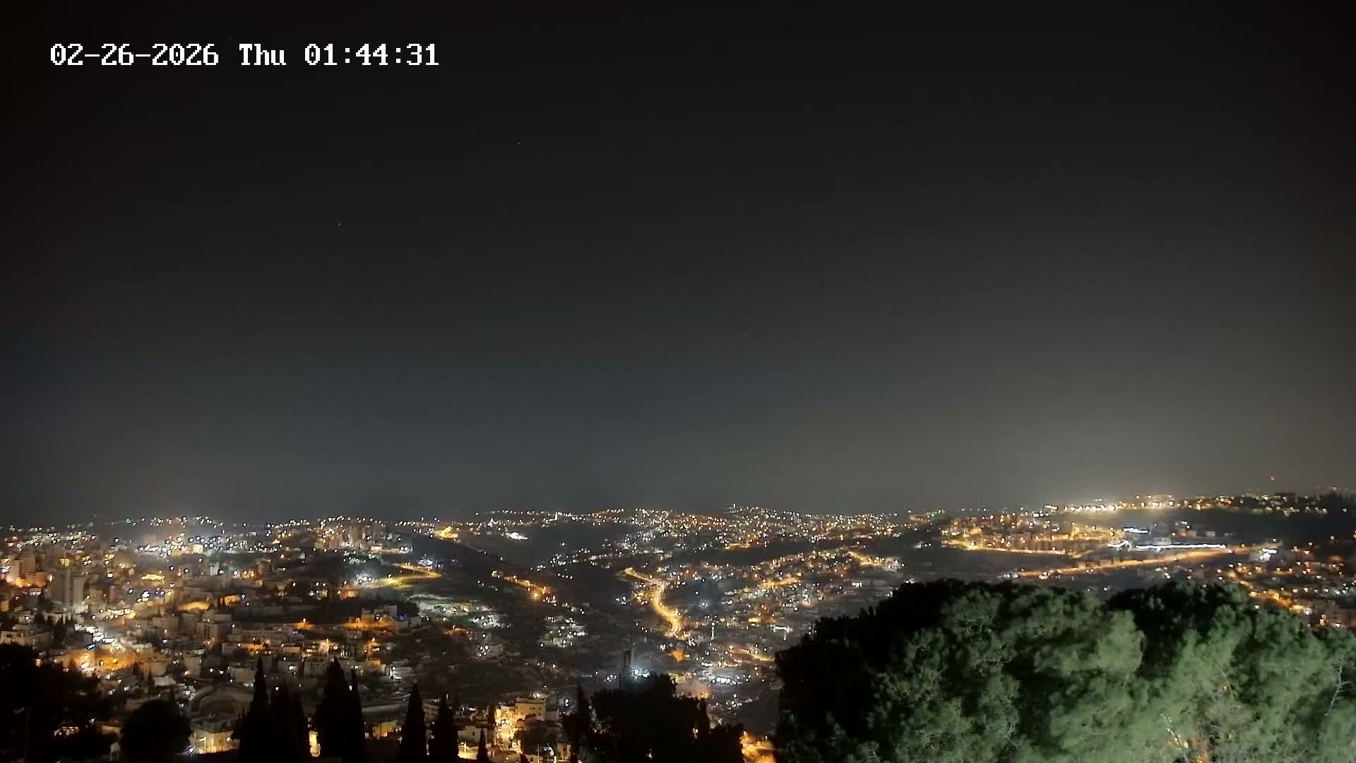 East Quds (Abu Dis/Jabel Mukaber/AlSawahira-AlGharbiyya/Sawahera al-Sharqiya/Jub al-Rum Towns View Towards Midbar Yehuda (Judean Desert) Live Cam - Jabal Batin Elhawa, East Quds, Palestine 