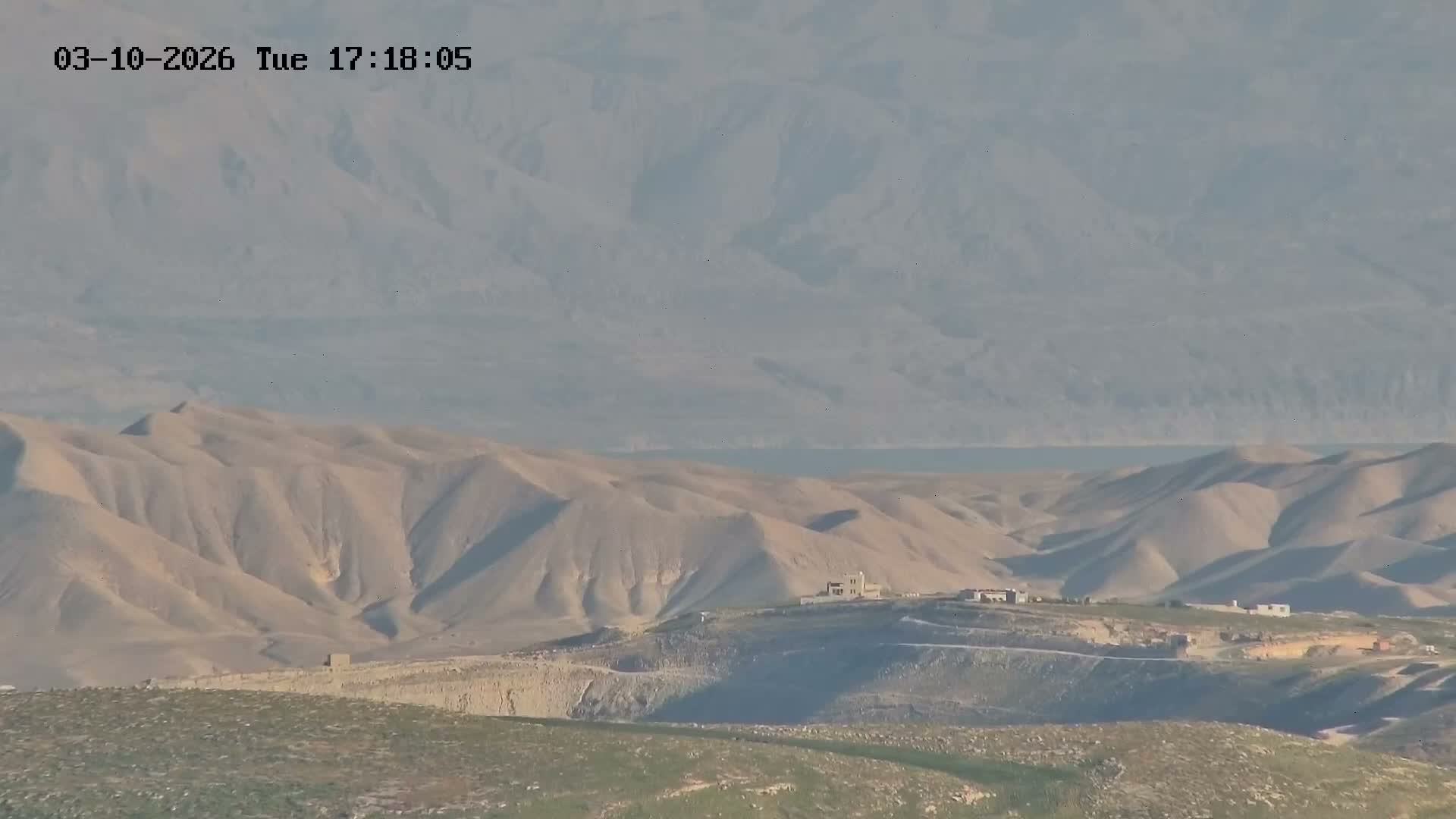 East Quds (Abu Dis/Jabel Mukaber/AlSawahira-AlGharbiyya/Sawahera al-Sharqiya/Jub al-Rum Towns View Towards Midbar Yehuda (Judean Desert) Live Cam - Jabal Batin Elhawa, East Quds, Palestine 