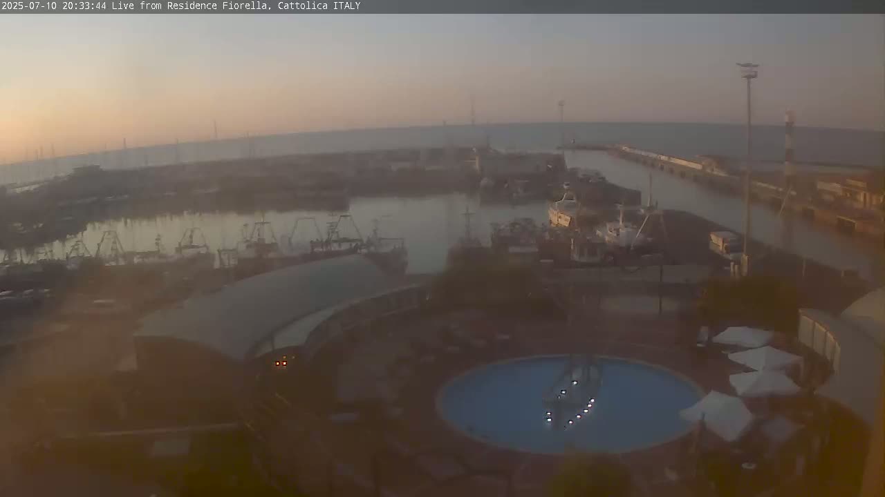 Cattolica Piazza del Porto Square & Yatch Club Marina of Cattolica Live Cam - Rimini, Emilia-Romagna, Italy 