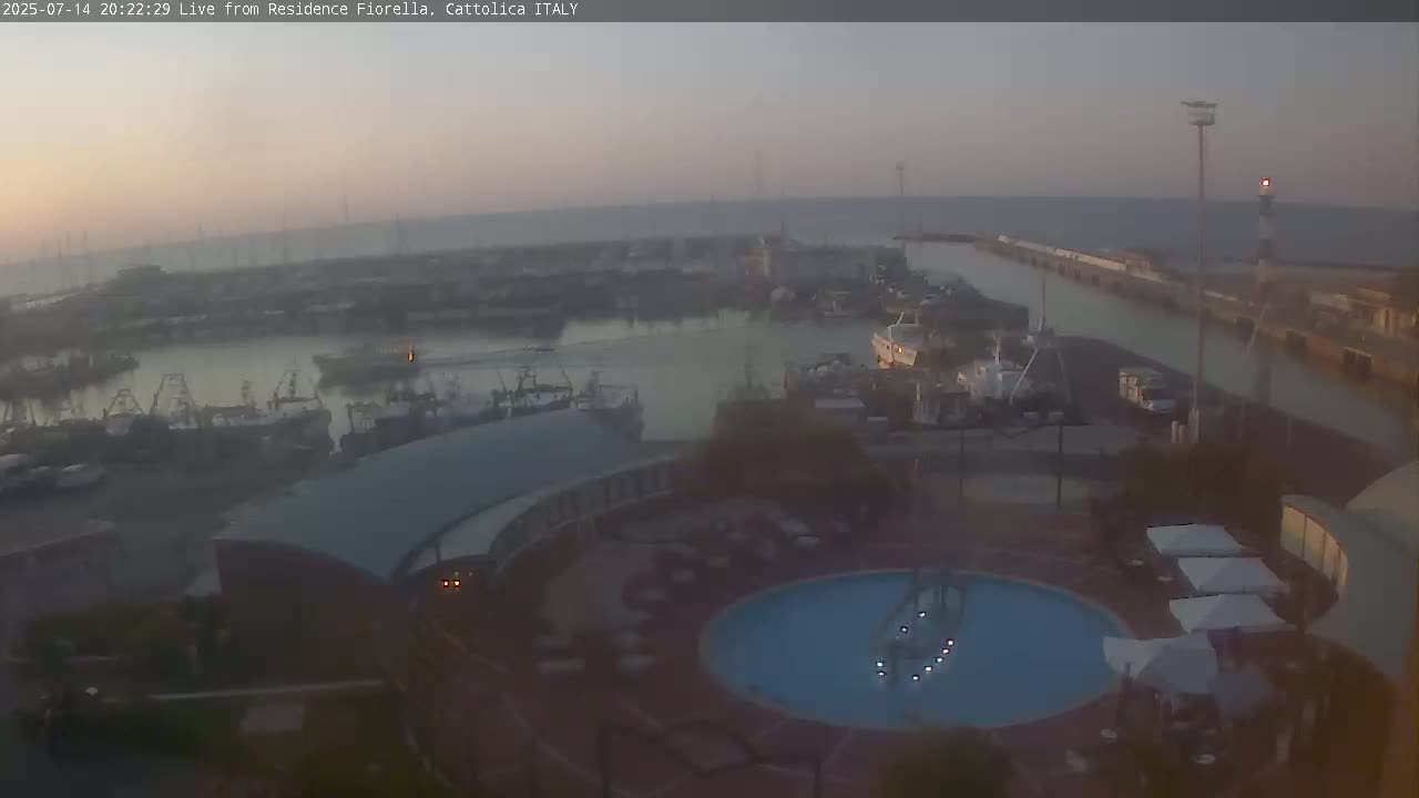 Cattolica Piazza del Porto Square & Yatch Club Marina of Cattolica Live Cam - Rimini, Emilia-Romagna, Italy 