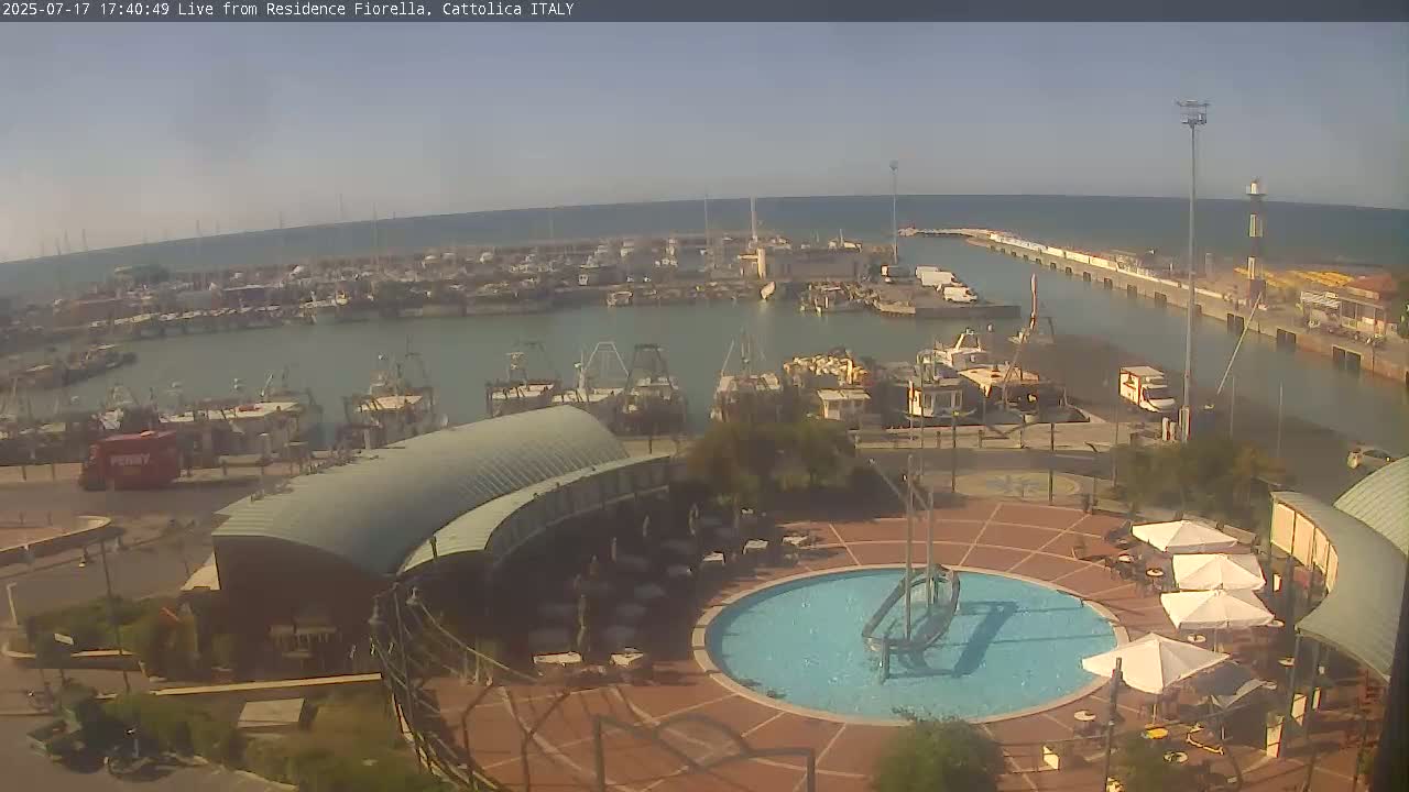 Cattolica Piazza del Porto Square & Yatch Club Marina of Cattolica Live Cam - Rimini, Emilia-Romagna, Italy 